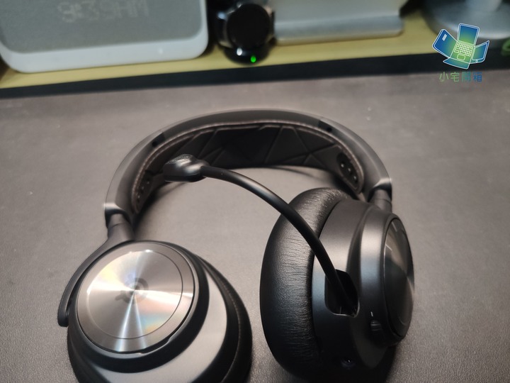 【小宅開箱】電競耳機也能享受音質～SteelSeries Arctis nova pro 耳機開箱