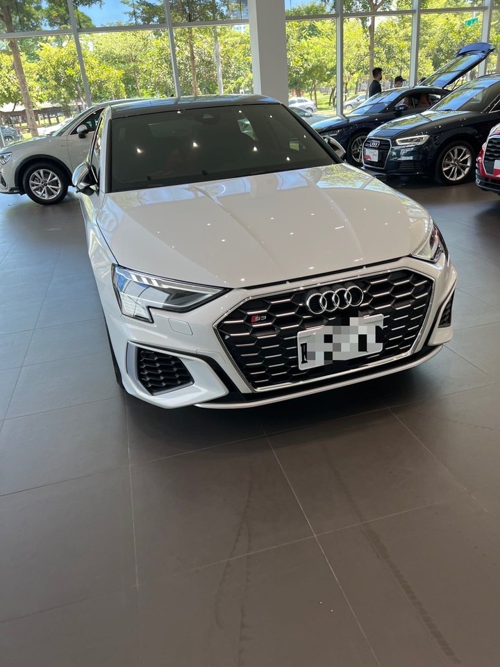 Audi S3 等待一年四個月終於交車
