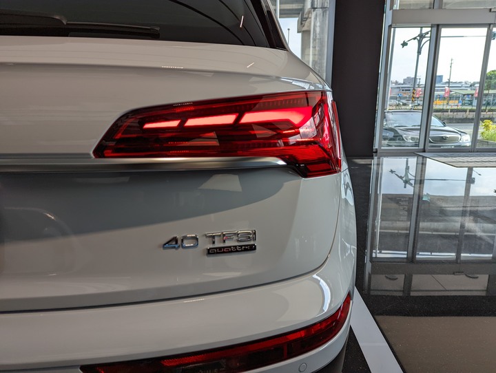 展間試駕Q5 40