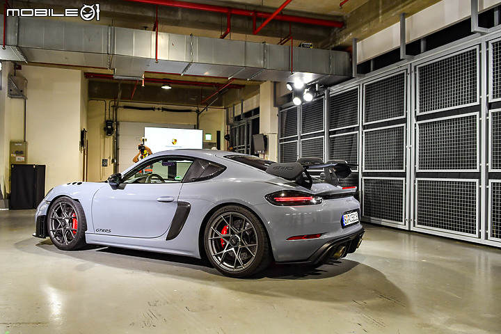 【採訪】保時捷718 Cayman GT4 RS鱷魚王急速抵台!定價720萬元起的賽道機器!
