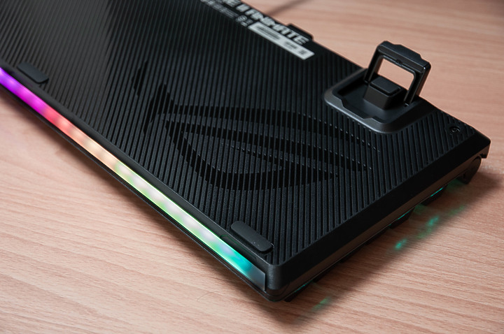 點我看大圖 「ROG Strix Flare II Animate」 - 無良推坑開箱文。