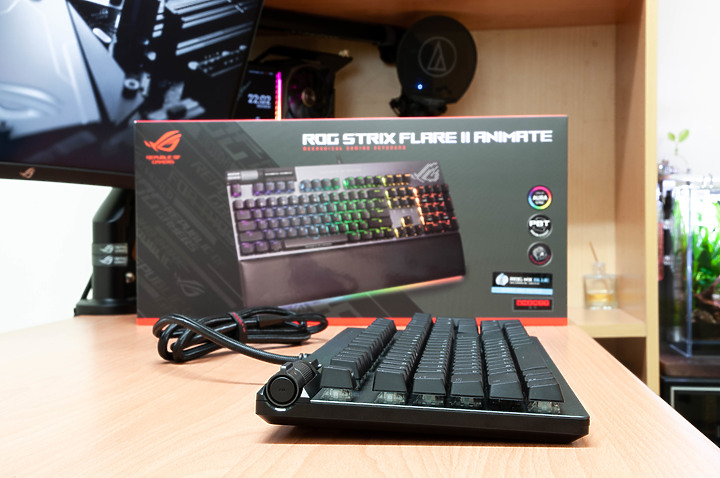 點我看大圖 「ROG Strix Flare II Animate」 - 無良推坑開箱文。