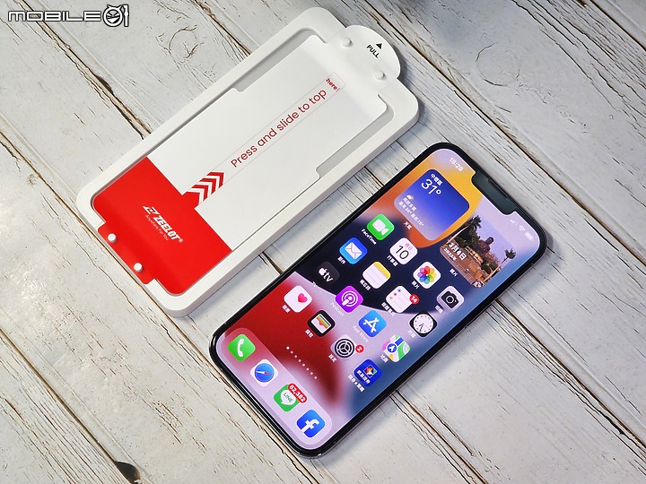 點我看大圖 iPhone 電競手遊保護貼怎麼選?ZEELOT 細緻霧滿版玻璃保護貼開箱實測