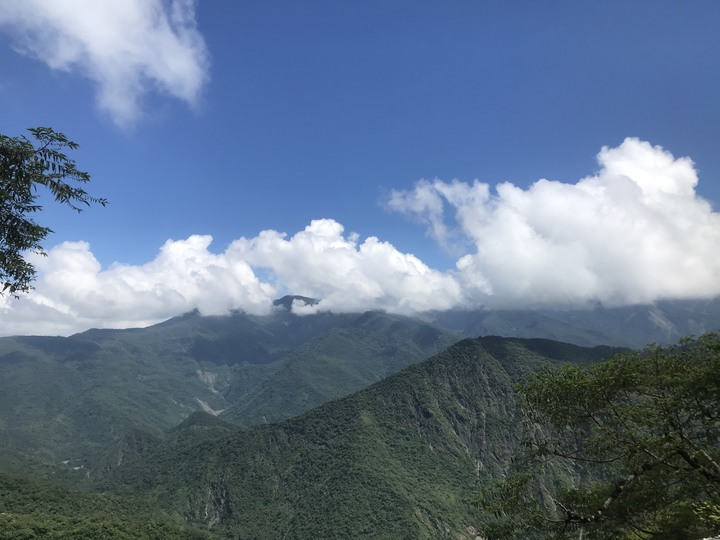 四天三夜環島奇蹟,內衣褲只帶一套,良好衛生習慣自體循環使用,不睡路邊不行乞只花1520元住宿費用!