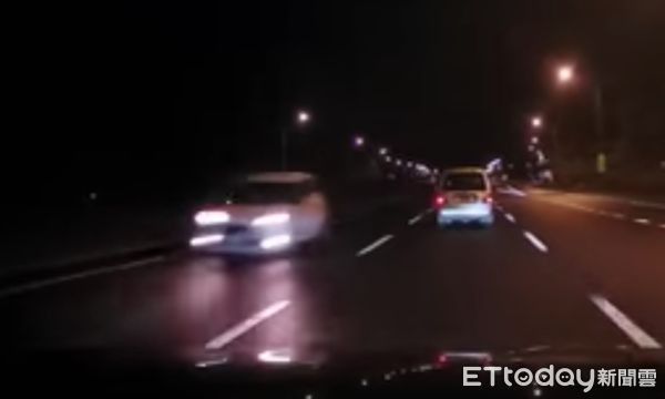 三寶國道逆向狂飆25km民眾錄下畫面猛譙「X北噢」...下場超慘