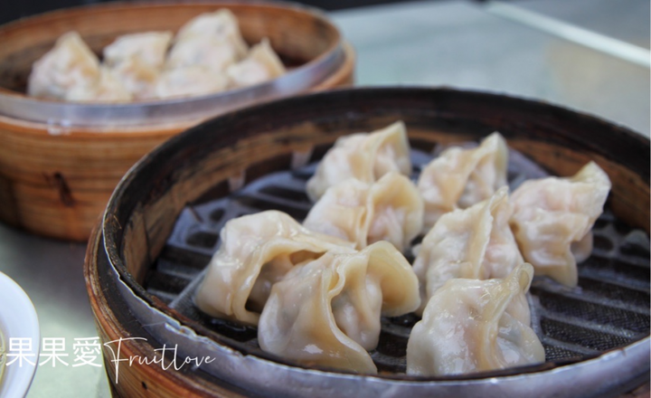 屏東美食|蒸餃皮Q又多汁，內餡飽滿，在地美食
