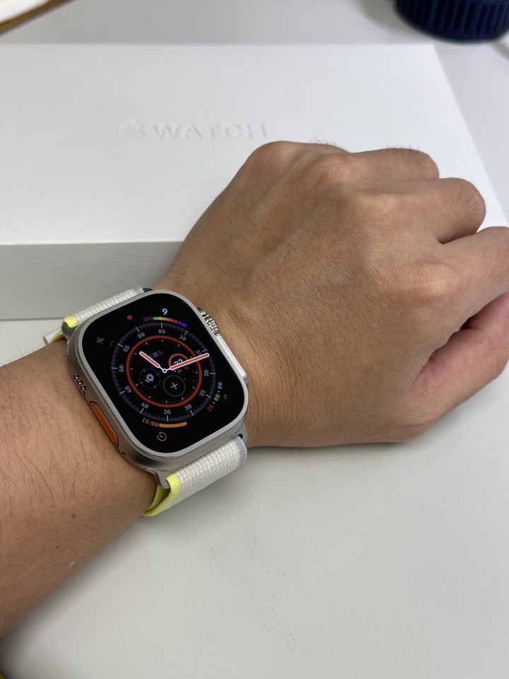 Apple Watch Ultra 越野黃 簡易開箱