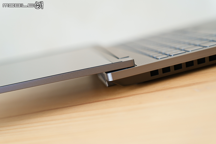 Lenovo Legion 7i Gen7 實測報告|突破效能深度的軍團王者!