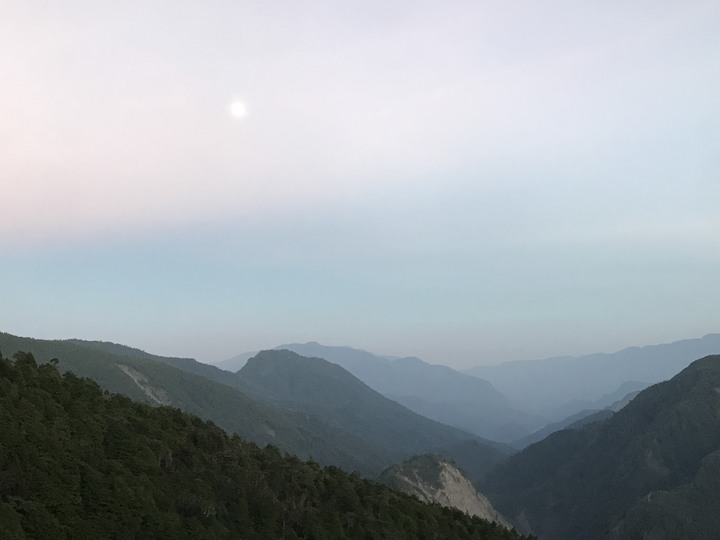 仲秋秋意涼 太平山爆棚