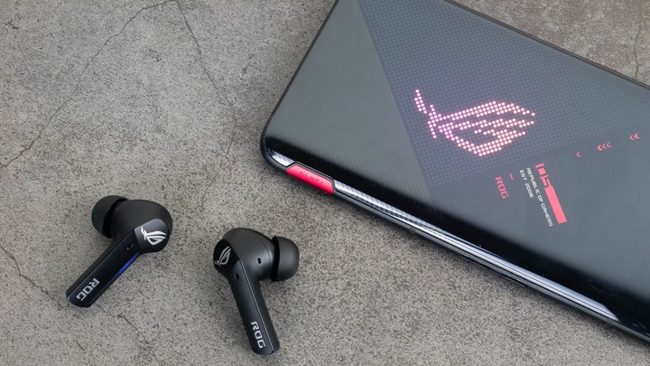 點我看大圖 ROG Phone 新成員報到!不打遊戲就不適合擁有 ROG Phone 6 Pro 嗎?