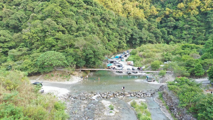 宜蘭武荖坑野營趣