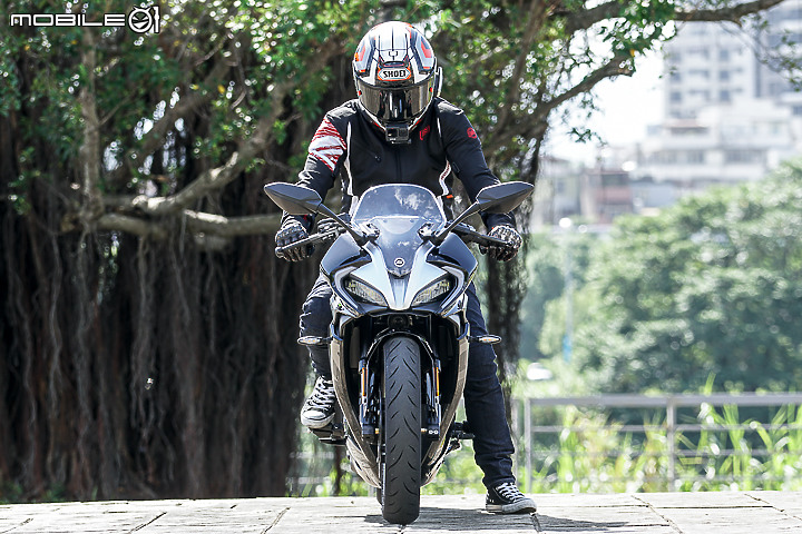 CFMOTO 300SR 試駕|操控中規中矩 配備相對超值