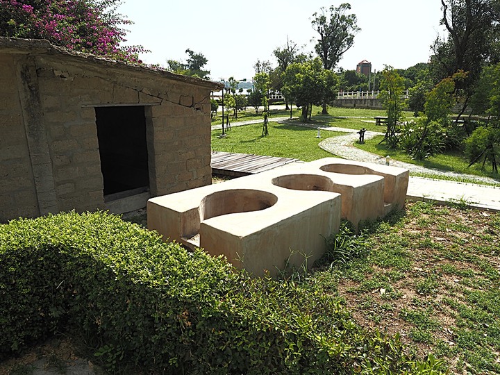 羅寶田神父紀念園區,「洋菩薩」所蓋的天主堂舊址,金門人將它轉換為永久的紀念物 — 盛夏金門四日行 金湖篇 第1部