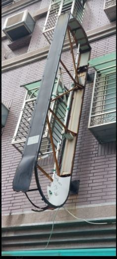 請問廣告看板的燈