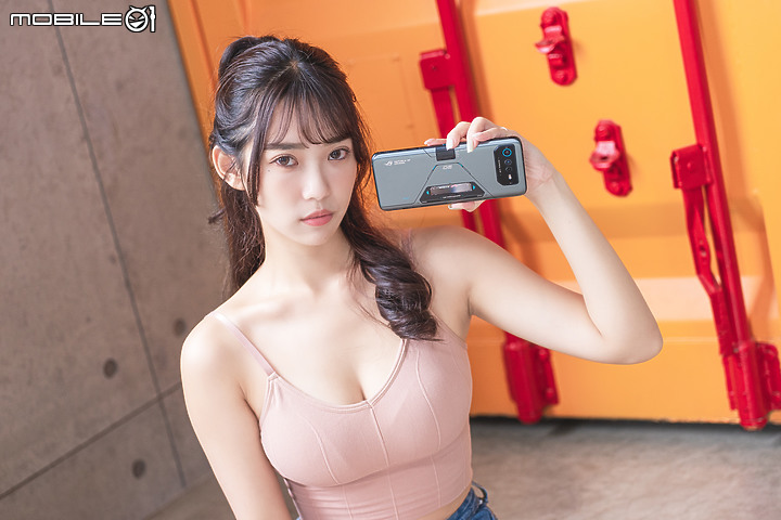 ASUS ROG Phone 6D Ultimate|天璣9000+佐散熱閥 成就冷卻新境界