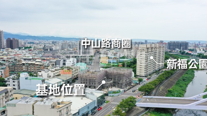 點我看大圖 New 太平【昌祐 閱灣】戶戶邊間純2房 74環內 旱溪第一排 輕裝水岸宅 空拍分享