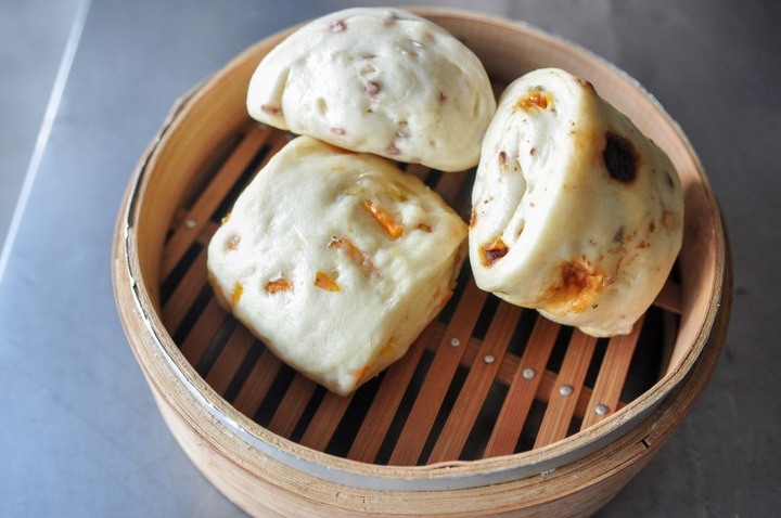 旗津老字號饅頭店|遵循古法純手工製作!20多款包子饅頭任選