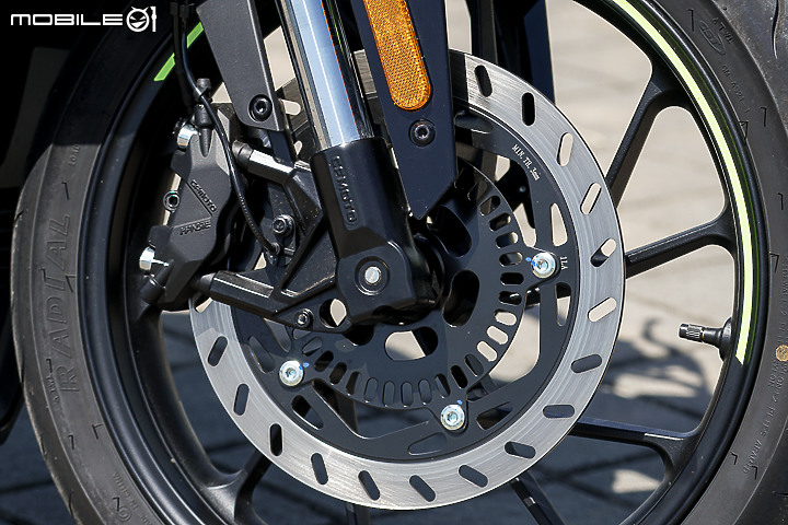 CFMOTO 300SR 試駕|操控中規中矩 配備相對超值