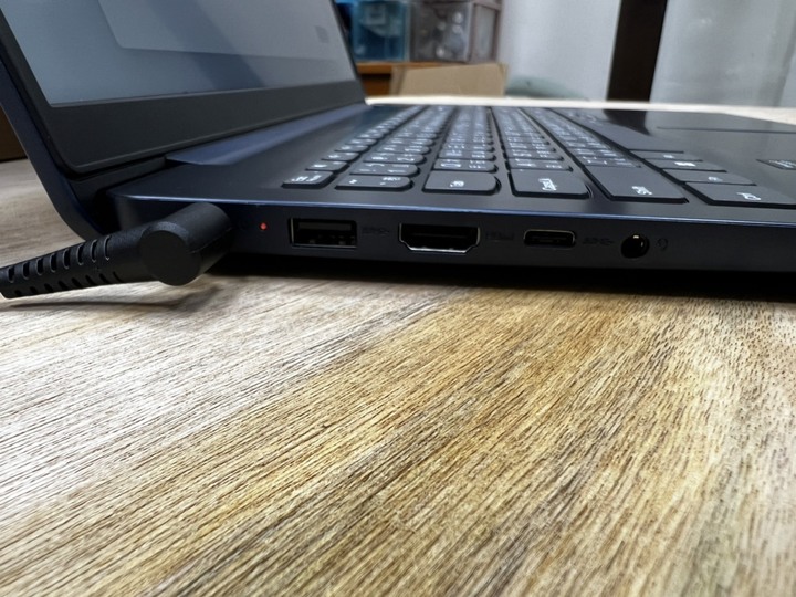 IdeaPad Slim 3i 開箱