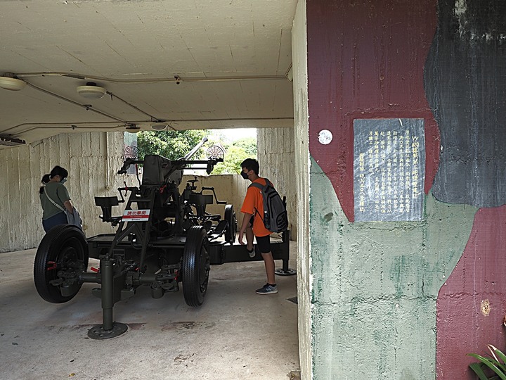 金寧 林厝砲陣地、胡璉紀念館、石蚵產業文化館 — 曾經為殺戳戰場，隨著時代轉變為和平紀念園區 — 盛夏金門四日行 金寧篇 第1部