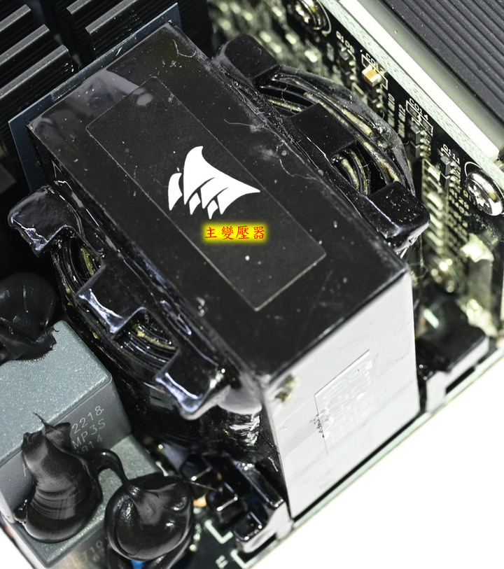 CORSAIR RM1000e 1000W金牌全模組化電源開箱
