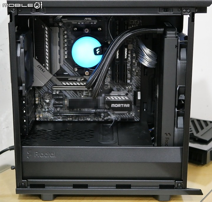 點我看大圖 防塵靜音緊湊 MATX- Fractal Design Define 7 Mini 開箱