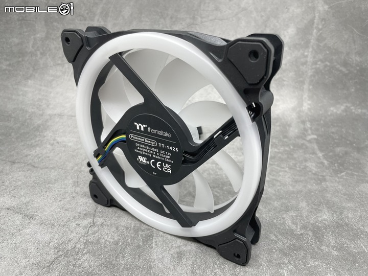 [開箱] 可拆可換 TT 耀影 SWAFAN RGB 風扇