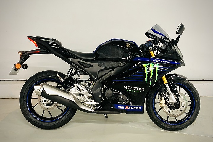 Yamaha Monster版R15v4M總代理開箱