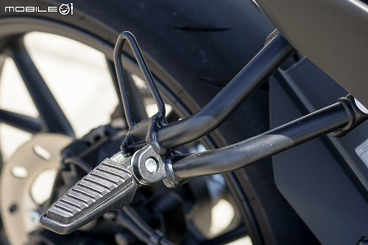 CFMOTO 300SR 試駕|操控中規中矩 配備相對超值