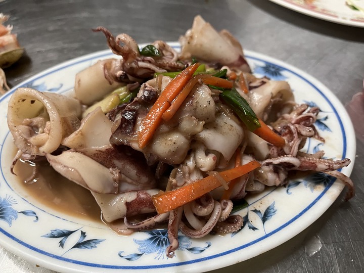 [食記] 海路小廚，台灣基隆中正，新鮮美味平價大份量的豪邁海鮮大餐！