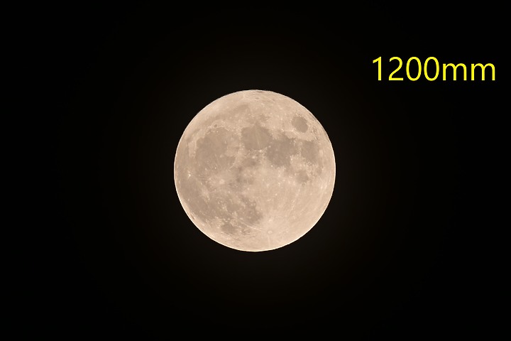 2022年中秋月：最大3680mm拍攝，Z9+863PF+2.0X的2.3XCrop所拍。