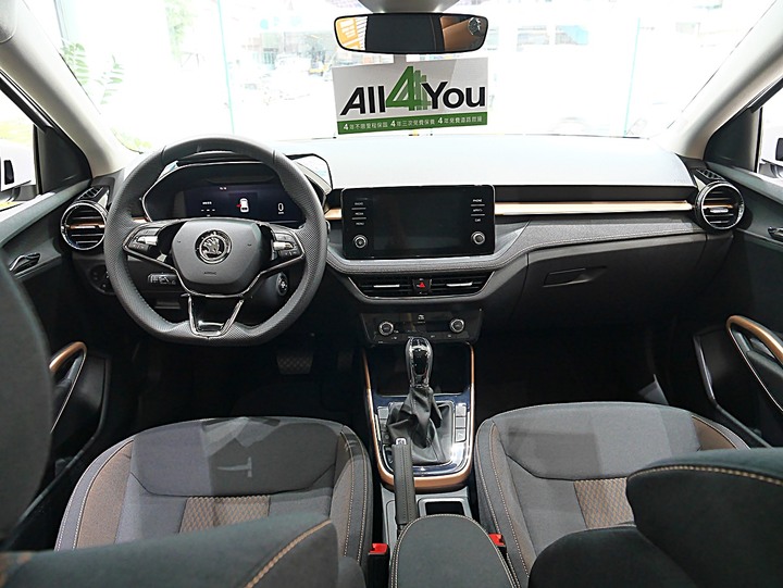 ŠKODA OCTAVIA COMBI 1.0TSI e-TEC 15,000km保養全紀錄,巧遇【ŠKODA x Rakuten Monkeys 樂天桃猿一日店長】台北場