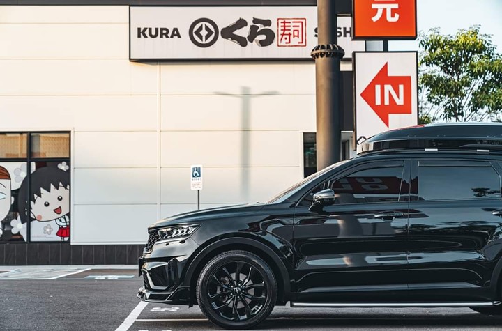 KIA SORENTO BLACK LINE