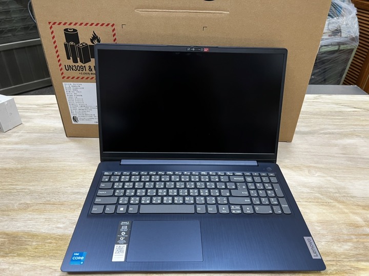 IdeaPad Slim 3i 開箱