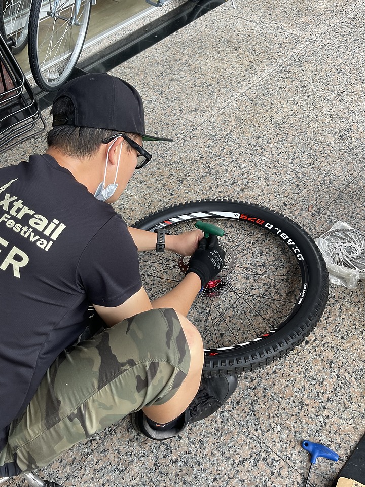 巨人牌榮耀號來集合囉～🚲🚲🚲