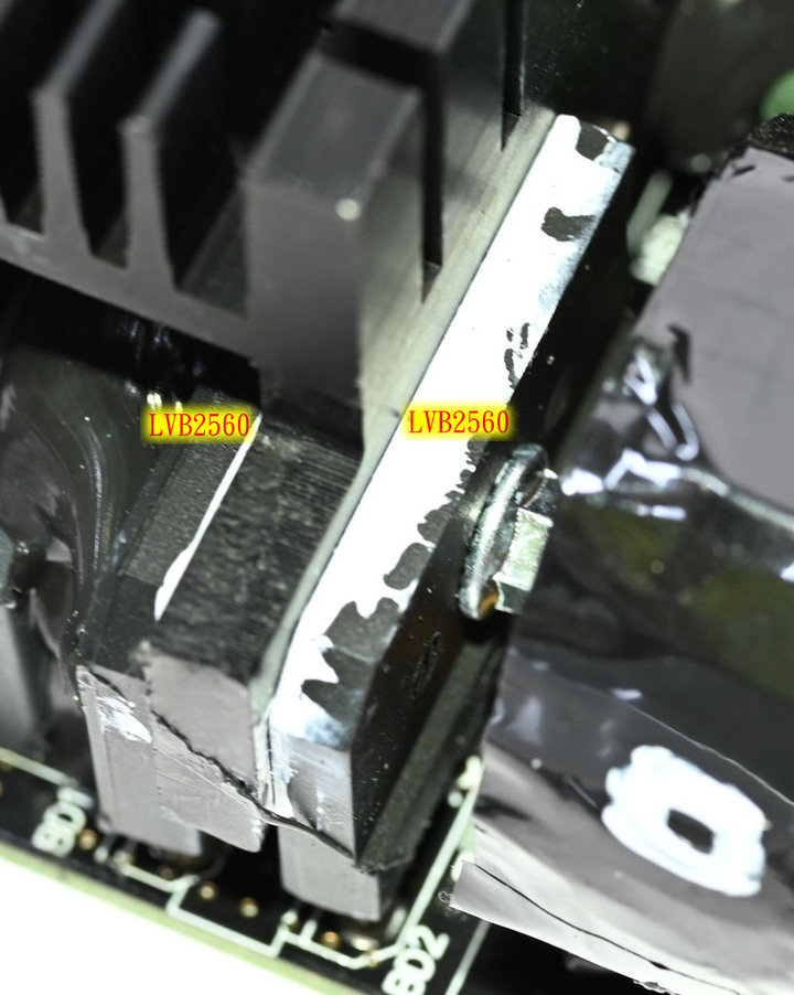 CORSAIR HX1500i 1500W白金全模組化電源開箱