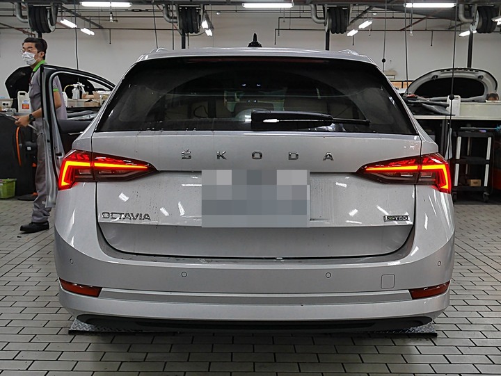 ŠKODA OCTAVIA COMBI 1.0TSI e-TEC 15,000km保養全紀錄,巧遇【ŠKODA x Rakuten Monkeys 樂天桃猿一日店長】台北場