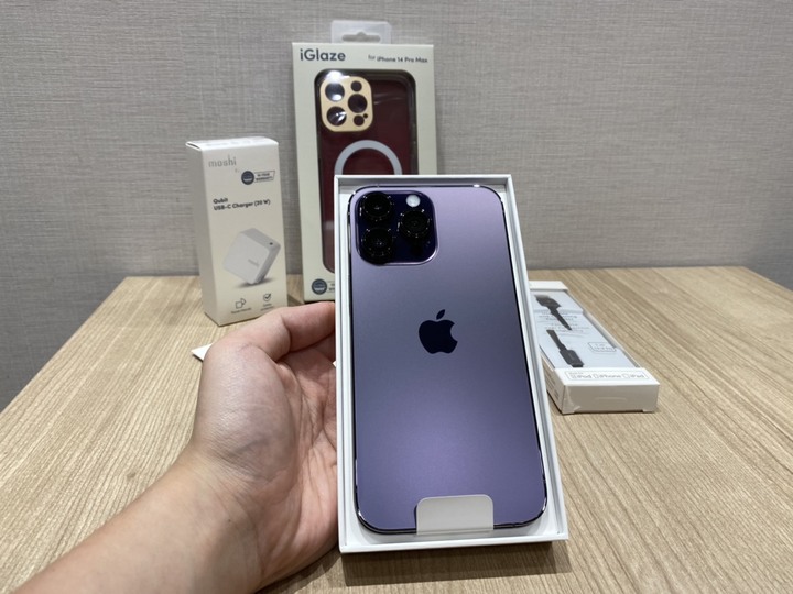 爽啦!用肝換來的 iPhone 14 pro max 紫色第一天到手!