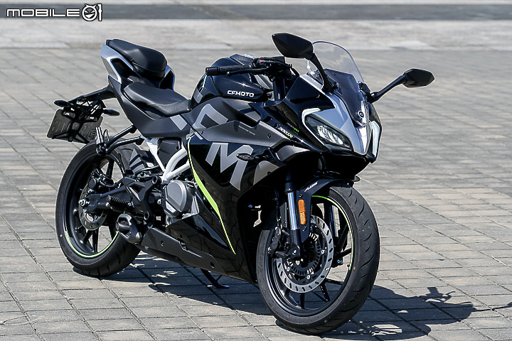 CFMOTO 300SR 試駕|操控中規中矩 配備相對超值