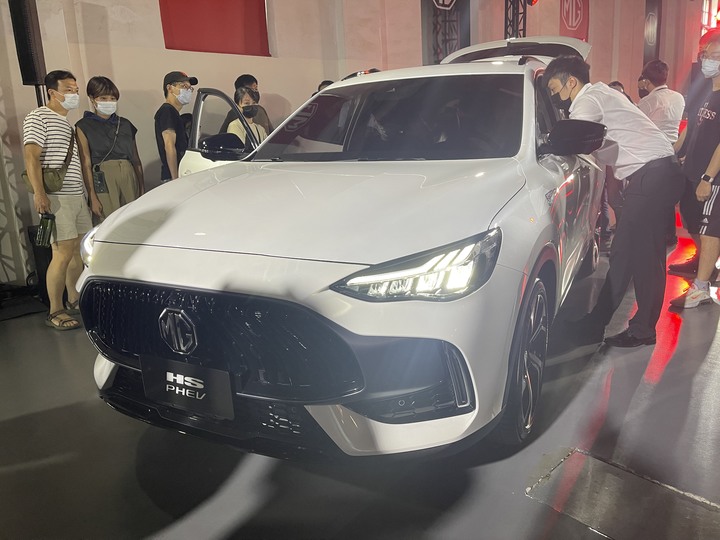 點我看大圖 突如其來的市場級距破壞者。MG HS賞車分享與購車分析,該買油電PHEV還是汽油款呢?