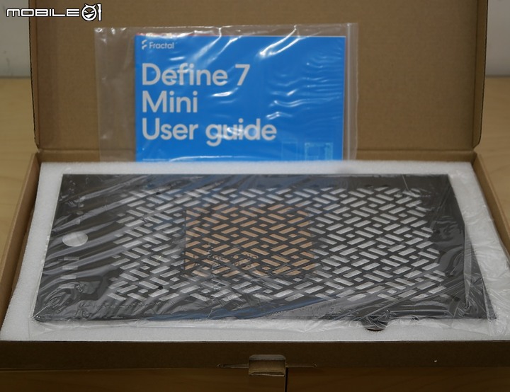點我看大圖 防塵靜音緊湊 MATX- Fractal Design Define 7 Mini 開箱