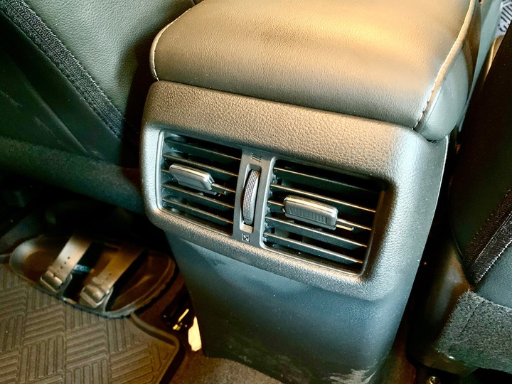 國產四門房車的「顏值」擔當!?NISSAN SENTRA開箱!