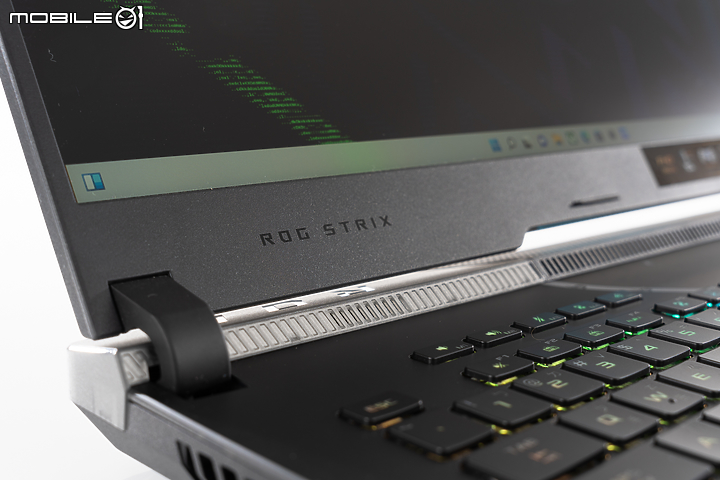 ROG Strix SCAR 17 SE G733 測試報告|為極致電競效能而生!
