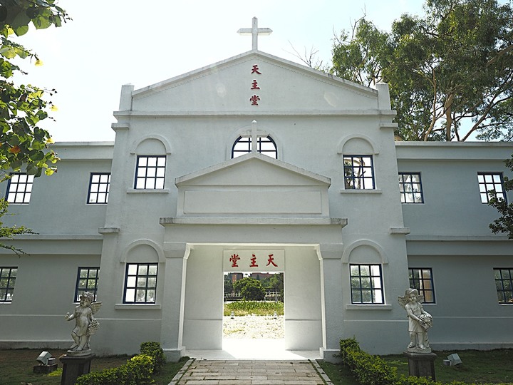 羅寶田神父紀念園區,「洋菩薩」所蓋的天主堂舊址,金門人將它轉換為永久的紀念物 — 盛夏金門四日行 金湖篇 第1部