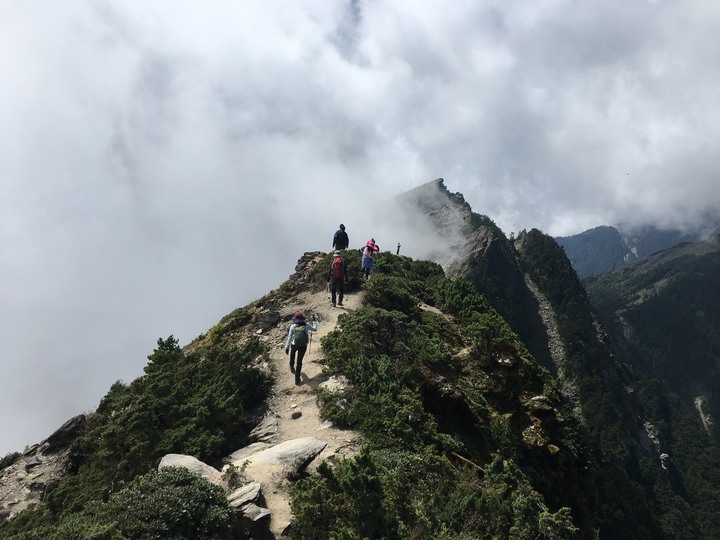 南台灣的合歡山-南橫三星(山)