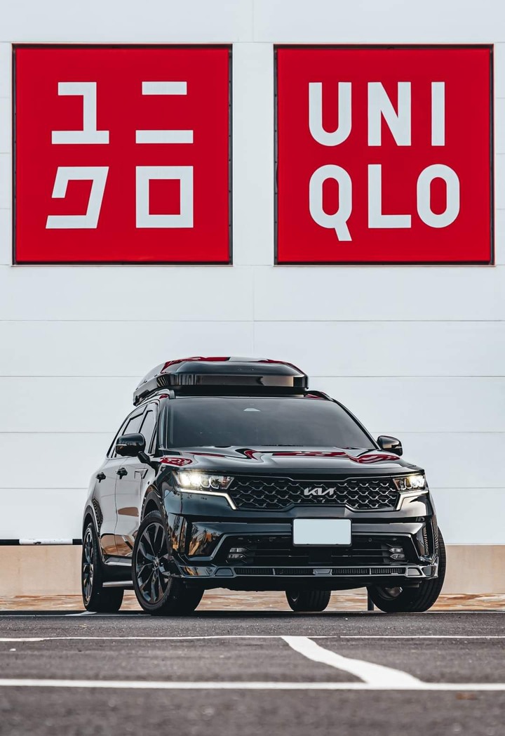 KIA SORENTO BLACK LINE