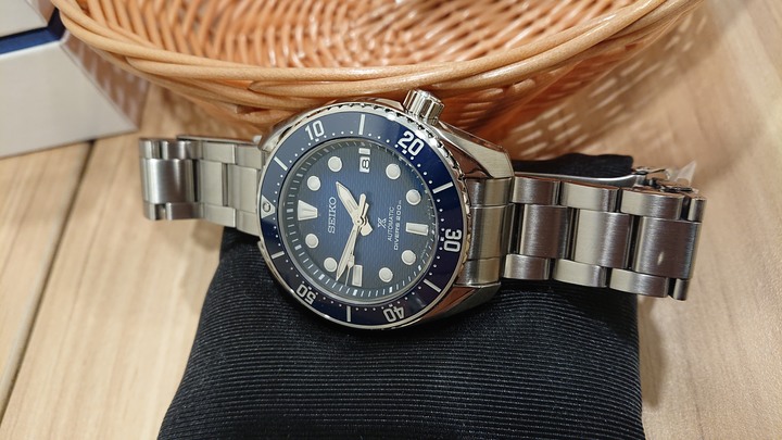 開箱：SEIKO PROSPEX KING SUMO 藍陶瓷圈潛水錶