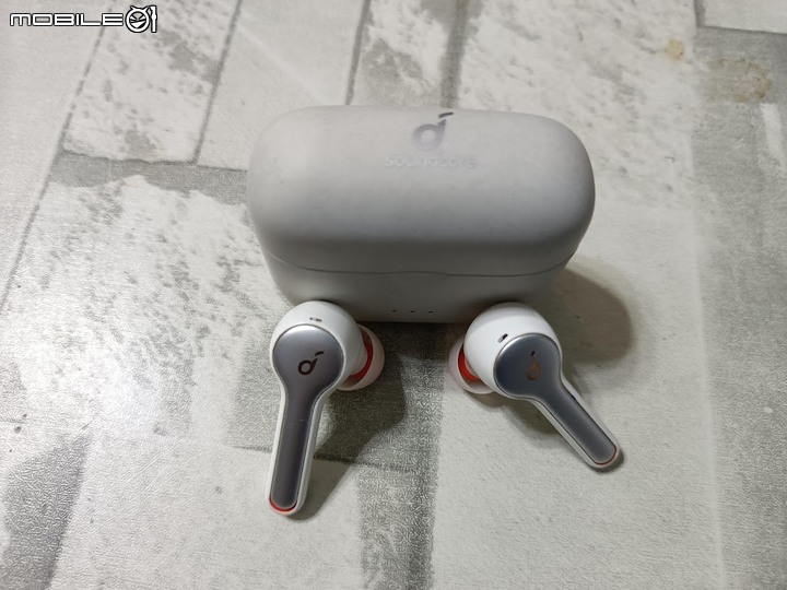 soundcore Liberty Air 2 真藍牙無線耳機 簡單開箱