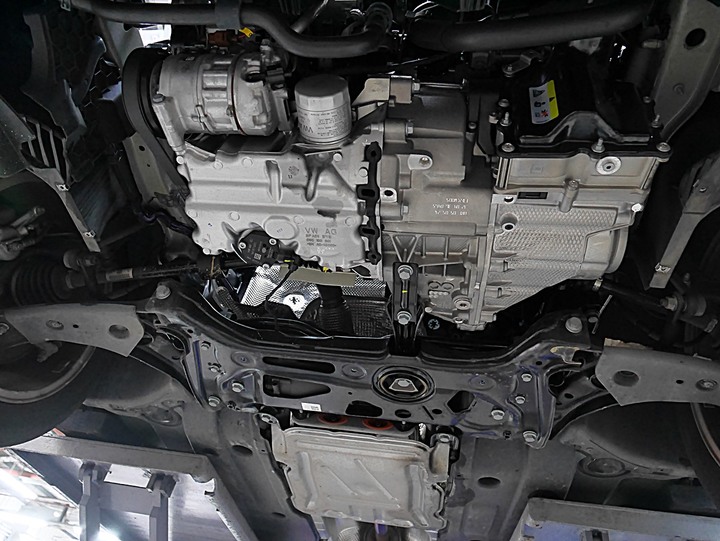 ŠKODA OCTAVIA COMBI 1.0TSI e-TEC 15,000km保養全紀錄,巧遇【ŠKODA x Rakuten Monkeys 樂天桃猿一日店長】台北場