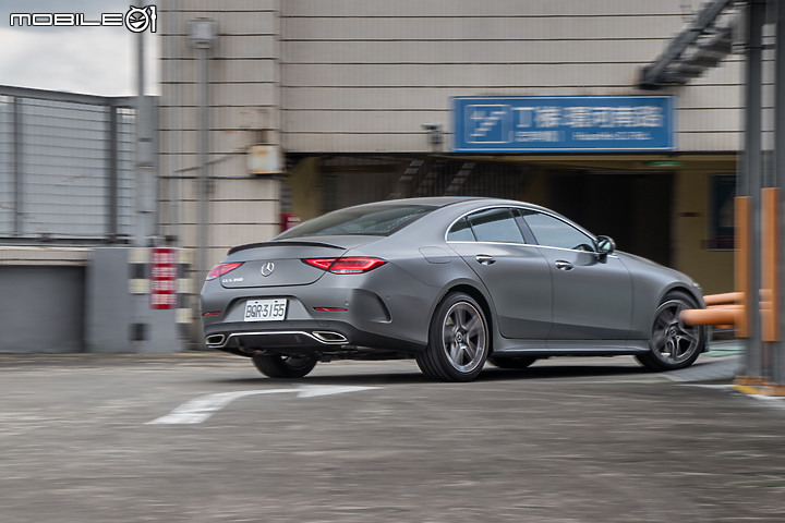 Mercedes-Benz CLS 350 小改款試駕|風華絕代的轎跑先驅